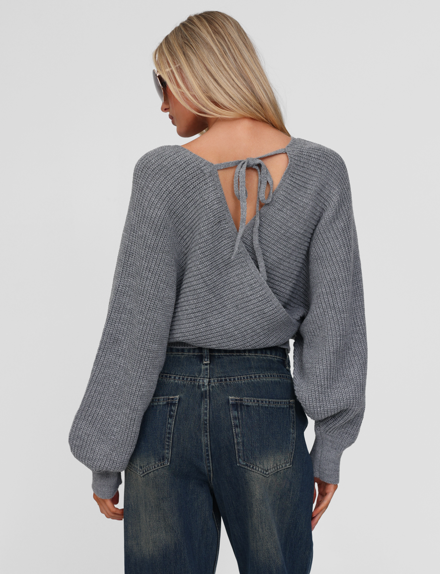 RAVEN JUMPER - GREY